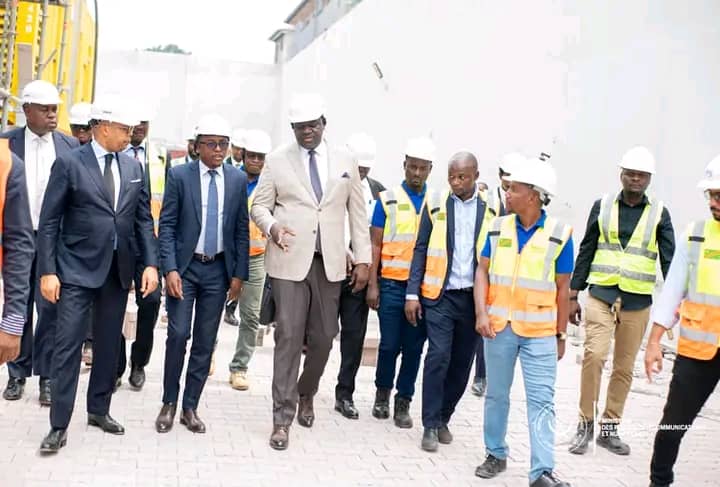 Kinshasa : Le Ministre des PT-Numérique en visite du tout premier plus grand Data Center de la RDC